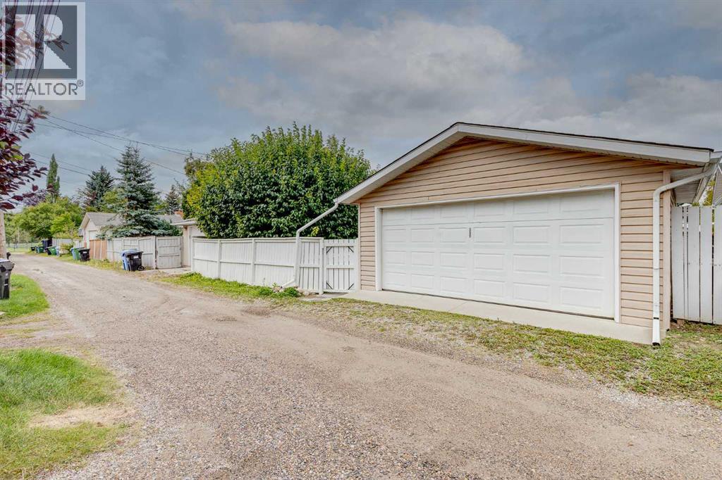 3324 Copithorne Road Nw, Calgary, Alberta  T2L 0L3 - Photo 43 - A2341927