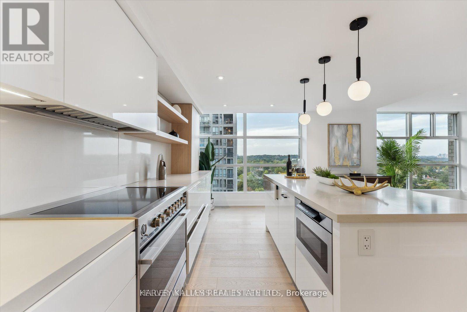 Ph03 - 409 Bloor Street W, Toronto, Ontario M4W 1H7 - Photo 16 - C13788596