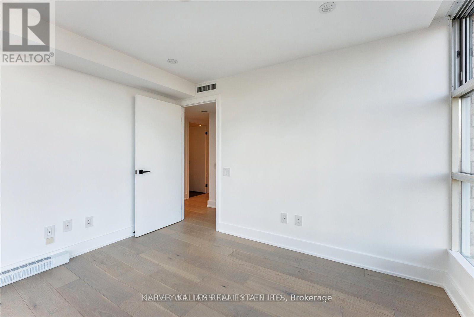 Ph03 - 409 Bloor Street W, Toronto, Ontario M4W 1H7 - Photo 29 - C13788596