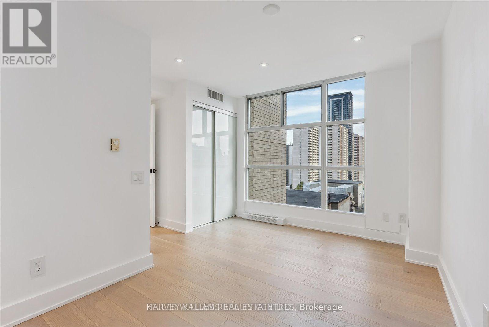 Ph03 - 409 Bloor Street W, Toronto, Ontario M4W 1H7 - Photo 30 - C13788596