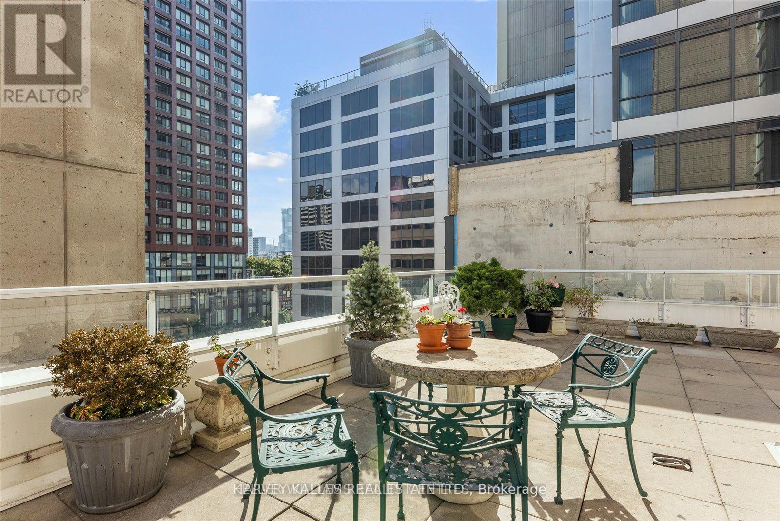 Ph03 - 409 Bloor Street W, Toronto, Ontario M4W 1H7 - Photo 37 - C13788596
