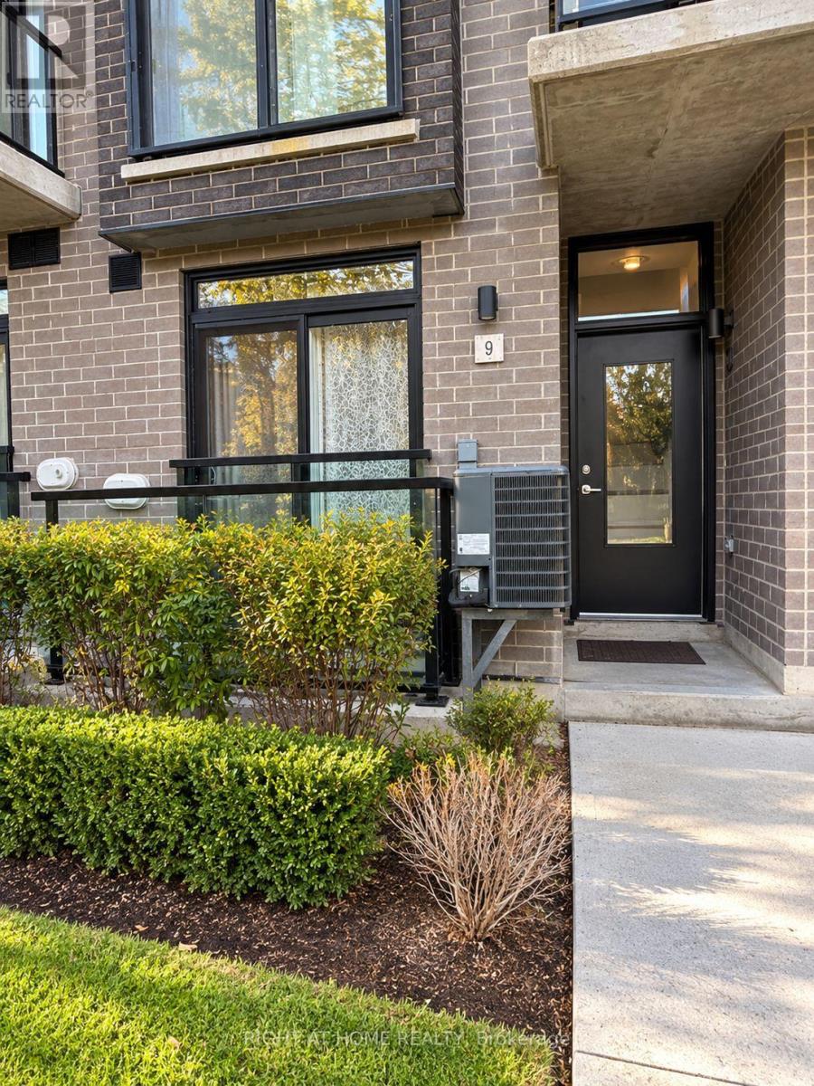 Th09 - 264 Finch Avenue E, Toronto, Ontario  M2N 0L3 - Photo 2 - C13788630