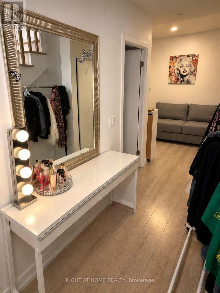 Th09 - 264 Finch Avenue E, Toronto, Ontario  M2N 0L3 - Photo 8 - C13788630