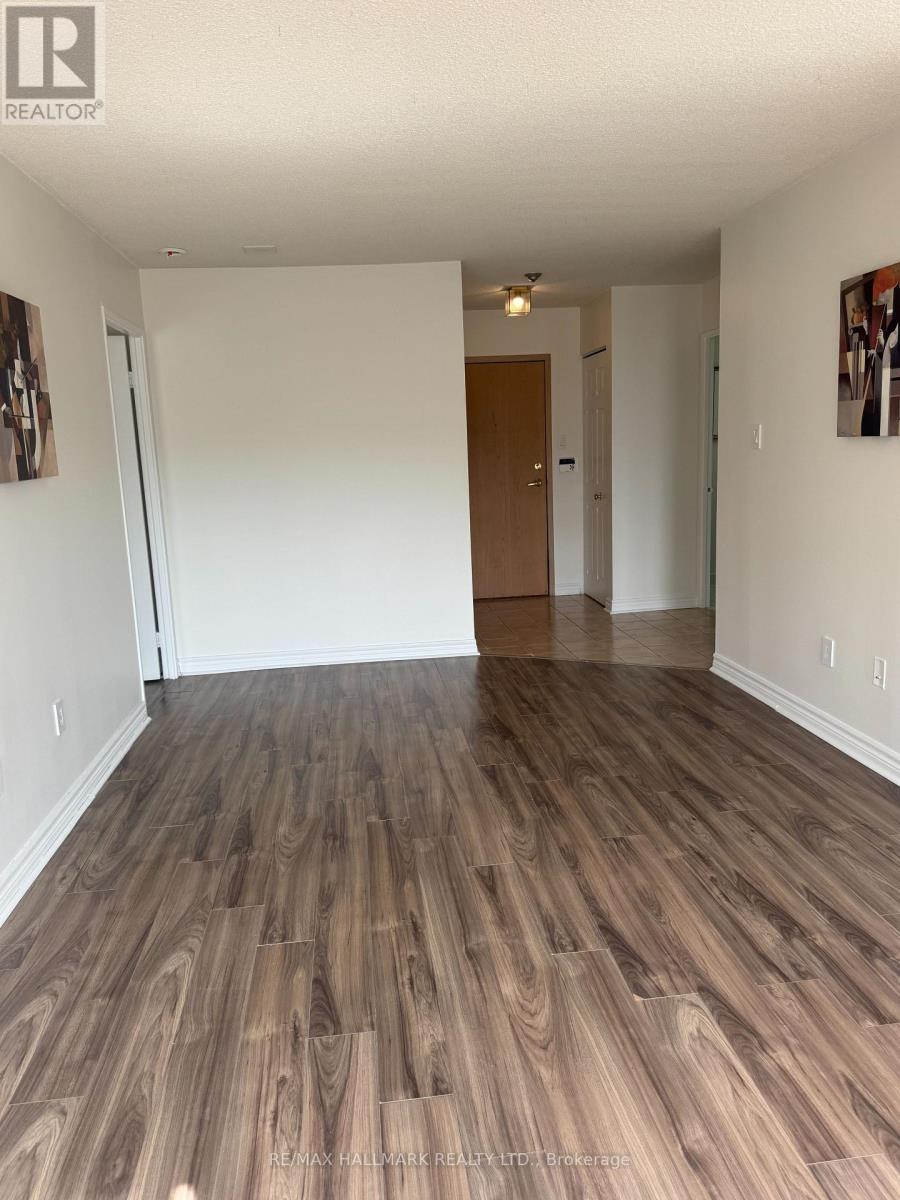501 - 55 Elm Drive W, Mississauga, Ontario L5B 3Z3 - Photo 2 - W13788628