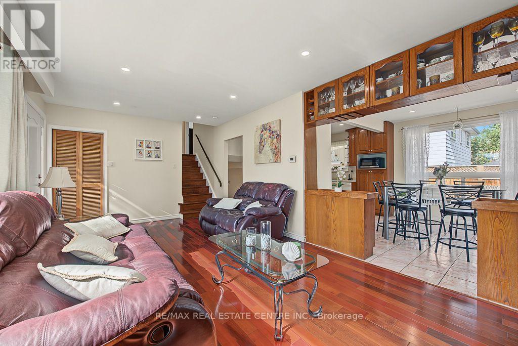 276 Bartley Bull Parkway, Brampton, Ontario  L6W 2L3 - Photo 7 - W13788650