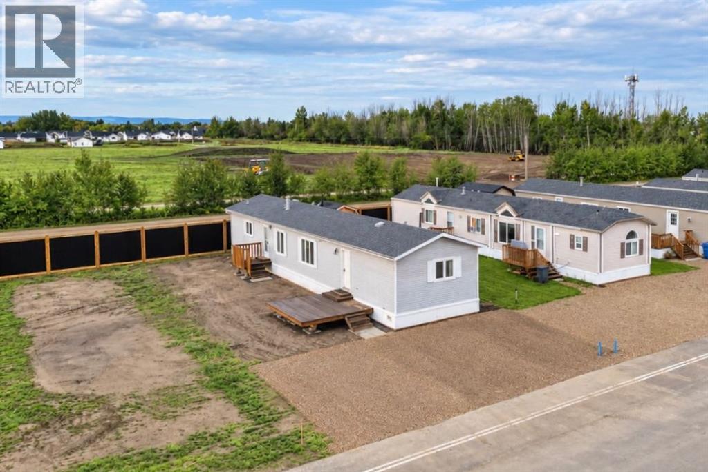 10401 110 Ave, La Crete, Alberta  T0H 2H0 - Photo 1 - A2345417