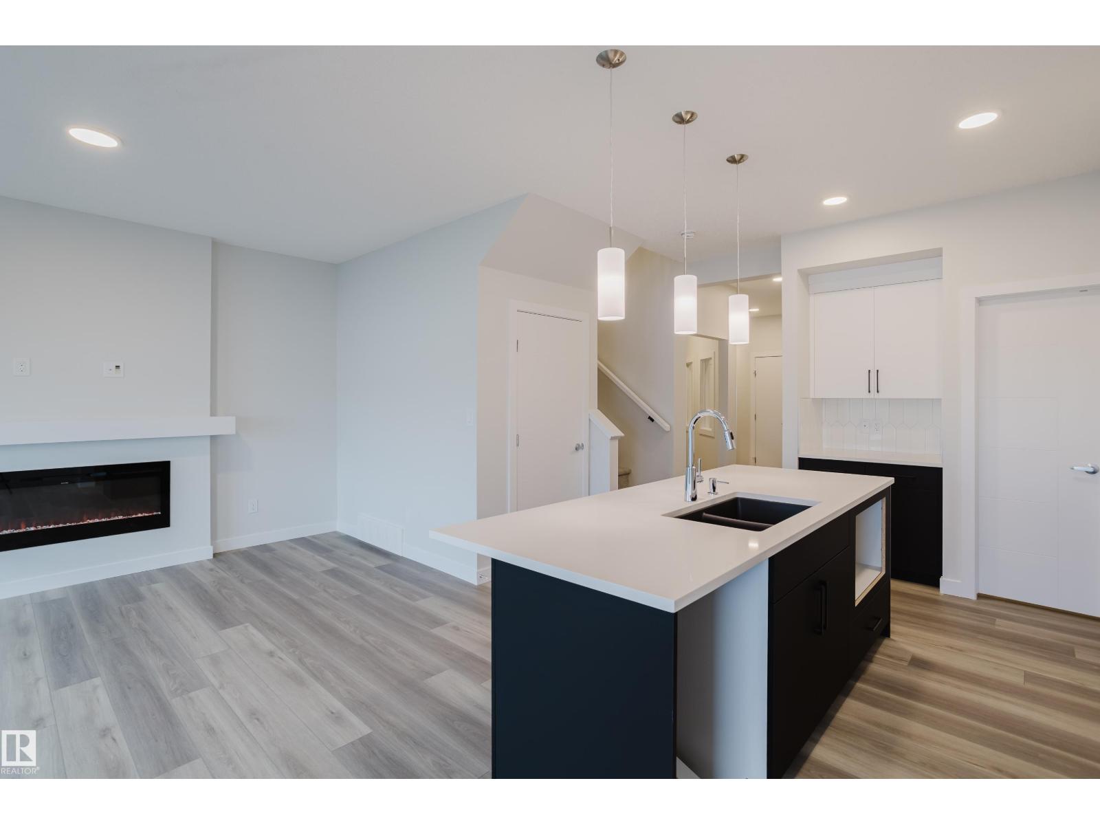 18647 19 Av Nw, Edmonton, Alberta  T6M 3M9 - Photo 11 - E4508692