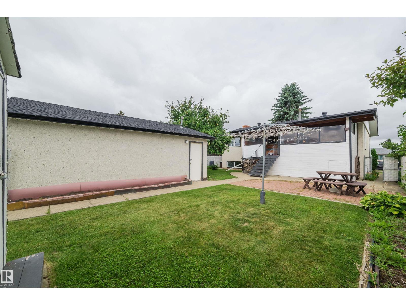 7911 152a Av Nw, Edmonton, Alberta  T5C 3A1 - Photo 36 - E4508835
