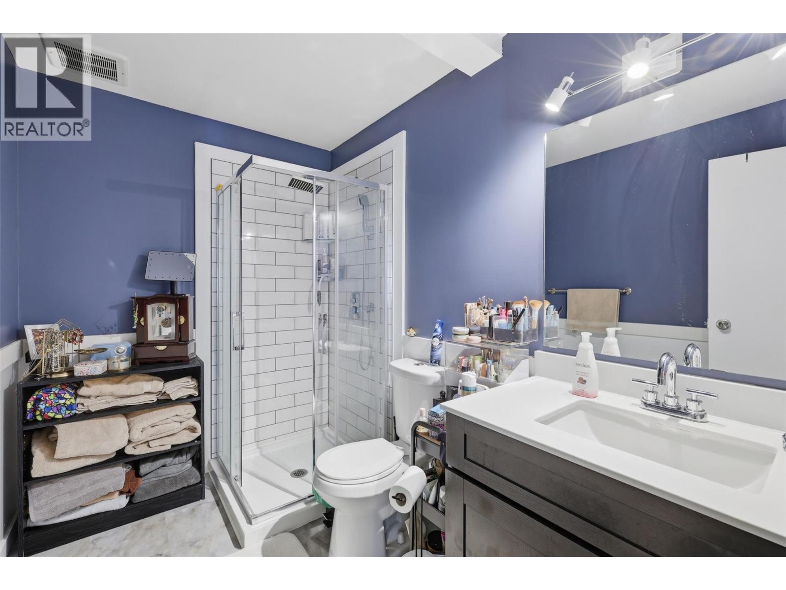 5545 Clearview Drive photo 36