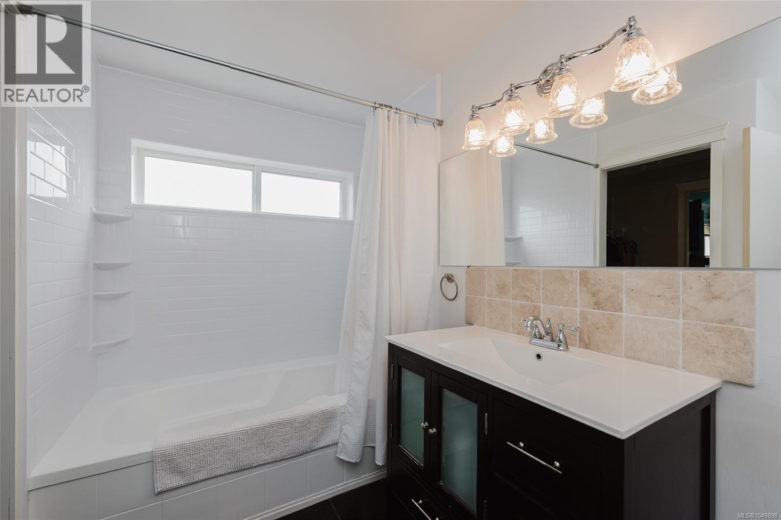306 2250 Manor Pl, Comox, British Columbia  V9M 1C5 - Photo 22 - 1049898