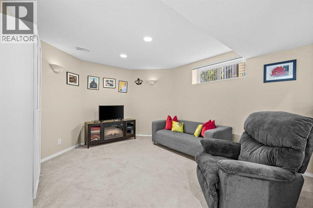 101 Bridlewood Manor Sw, Calgary, Alberta  T2Y 3T5 - Photo 28 - A2342151