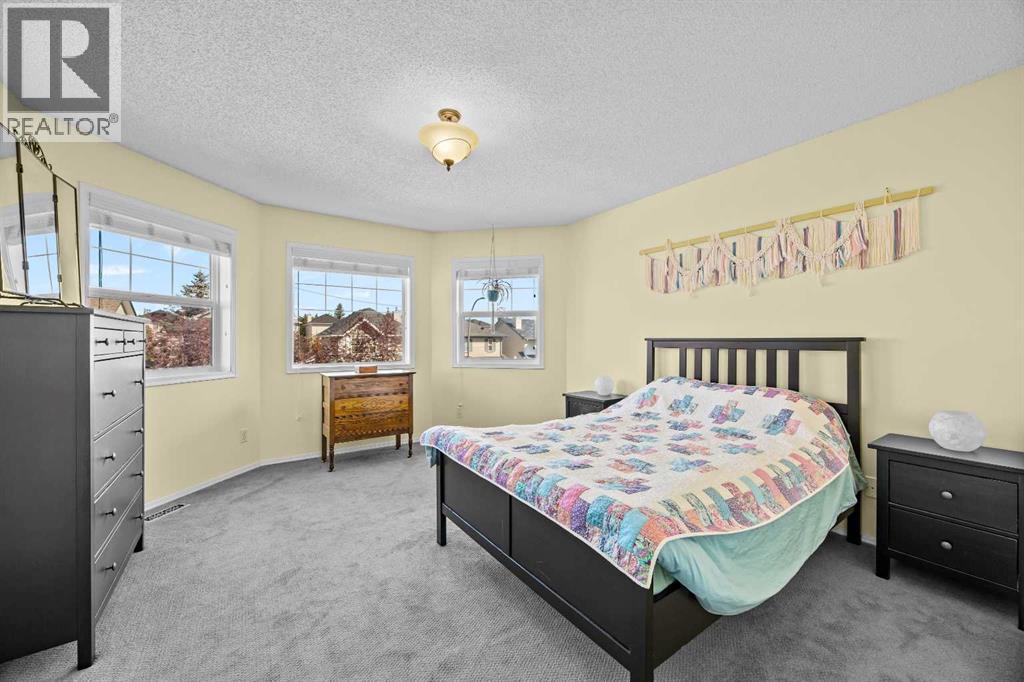 101 Bridlewood Manor Sw, Calgary, Alberta  T2Y 3T5 - Photo 17 - A2342151