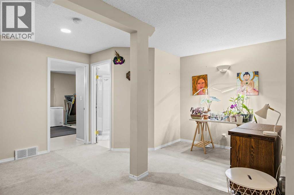 101 Bridlewood Manor Sw, Calgary, Alberta  T2Y 3T5 - Photo 30 - A2342151