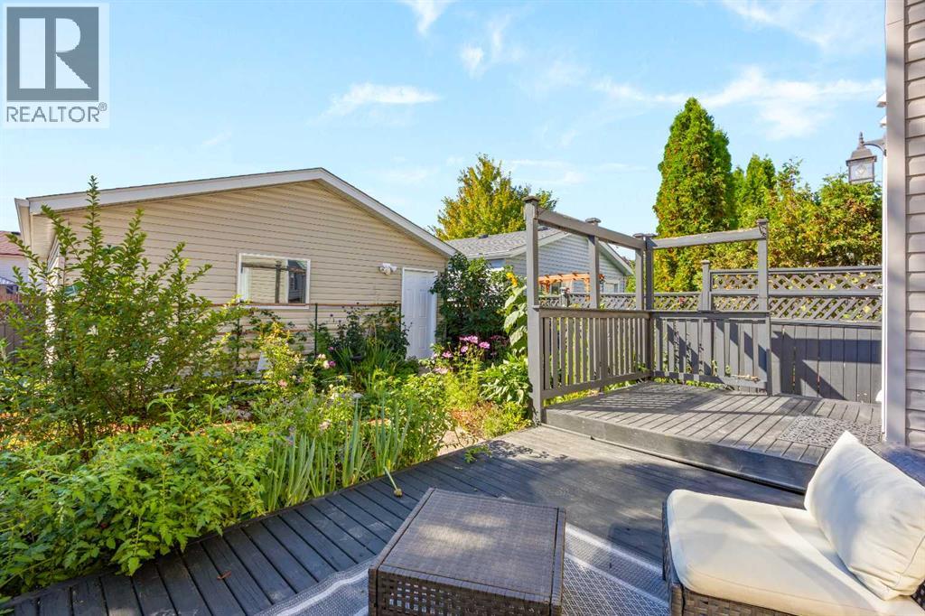 101 Bridlewood Manor Sw, Calgary, Alberta  T2Y 3T5 - Photo 34 - A2342151