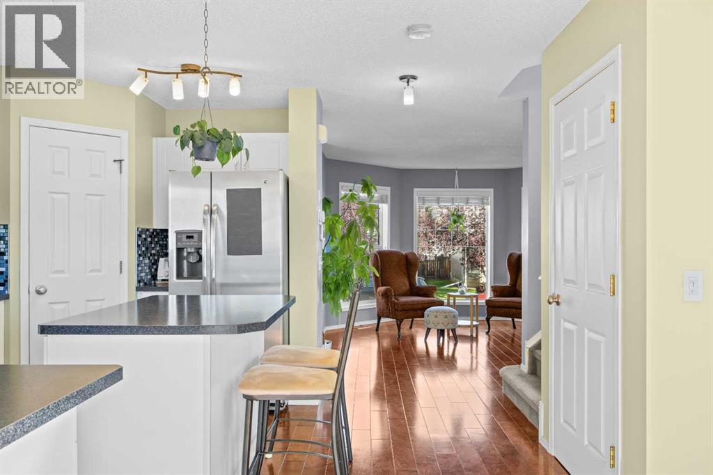 101 Bridlewood Manor Sw, Calgary, Alberta  T2Y 3T5 - Photo 6 - A2342151