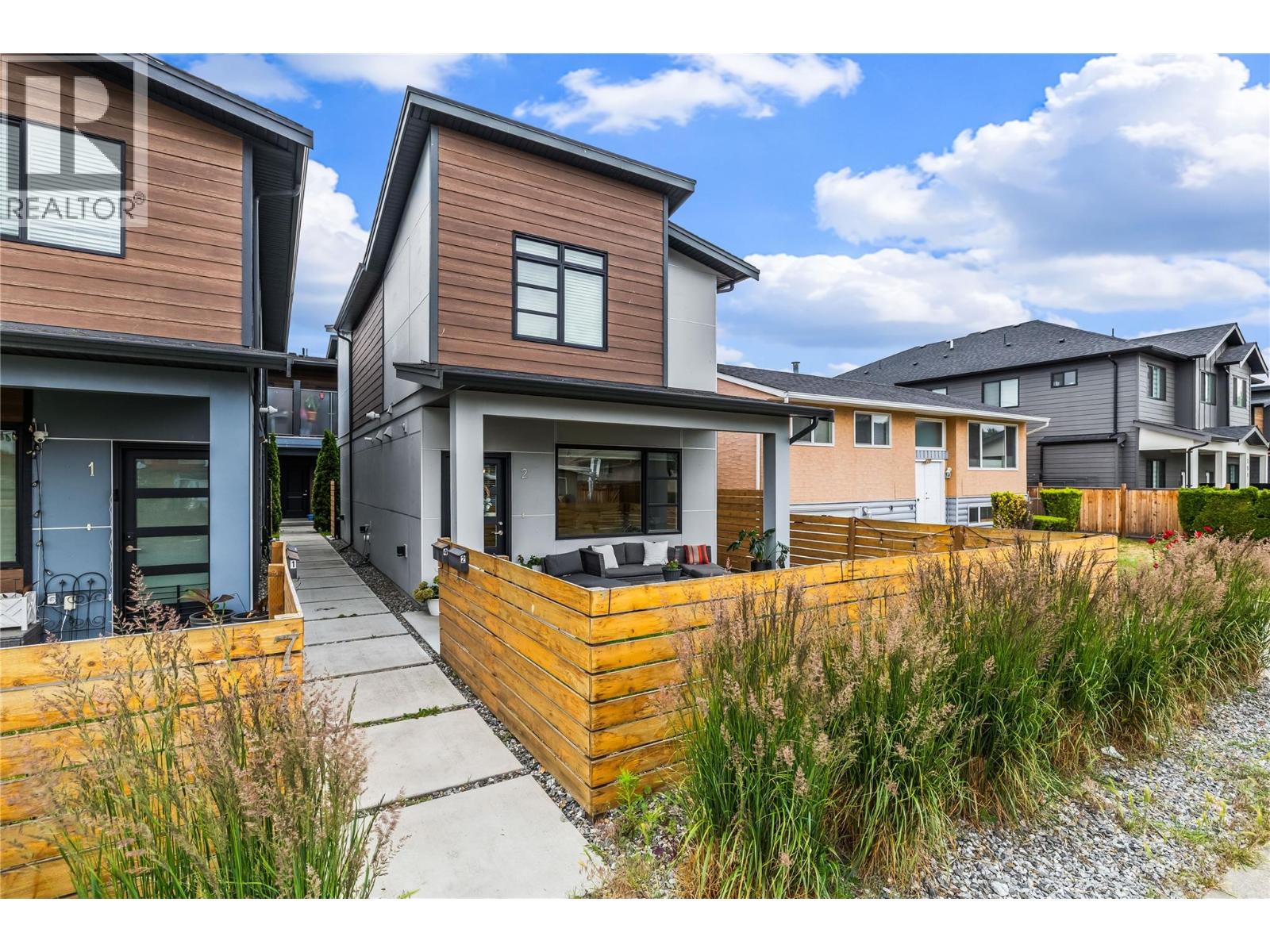 771 Raymer Avenue Unit# 2, Kelowna, British Columbia