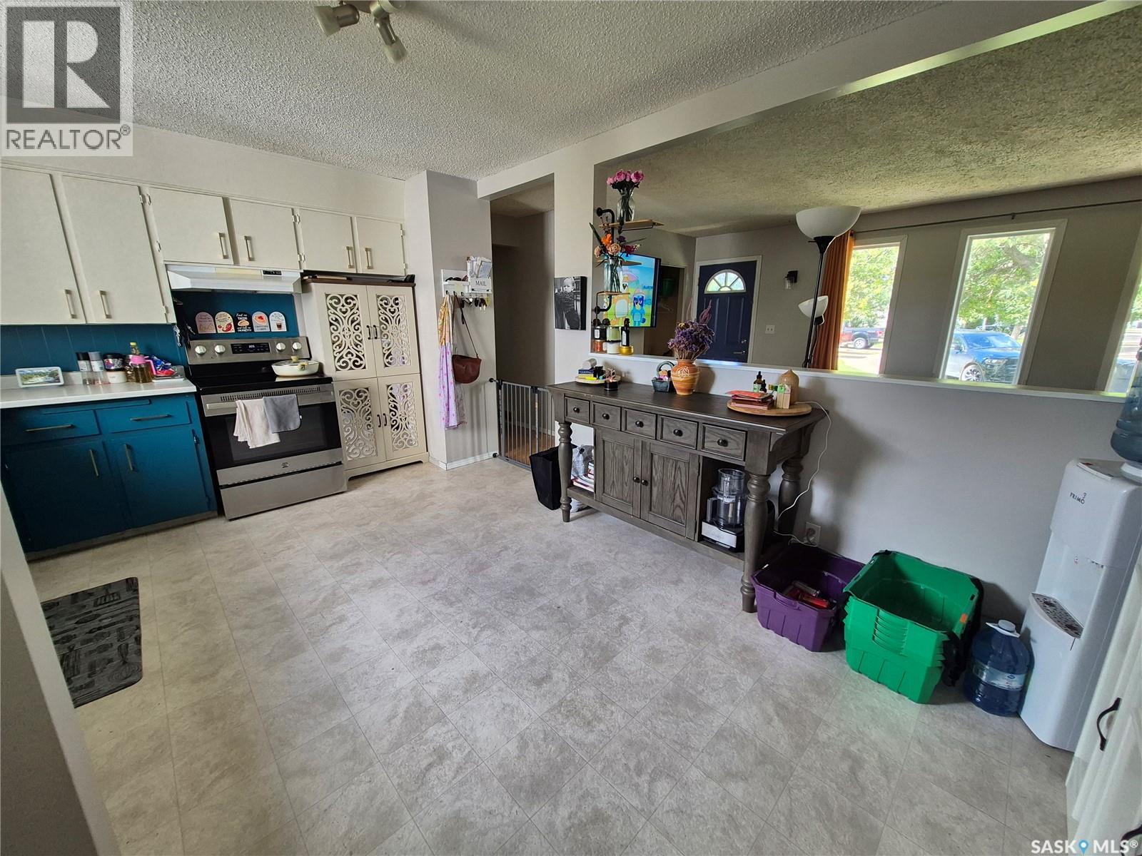 32 Metheral Bay, Weyburn, Saskatchewan  S4H 2M6 - Photo 13 - SK048576