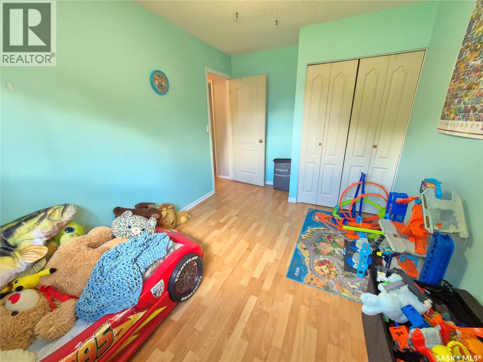 32 Metheral Bay, Weyburn, Saskatchewan  S4H 2M6 - Photo 23 - SK048576