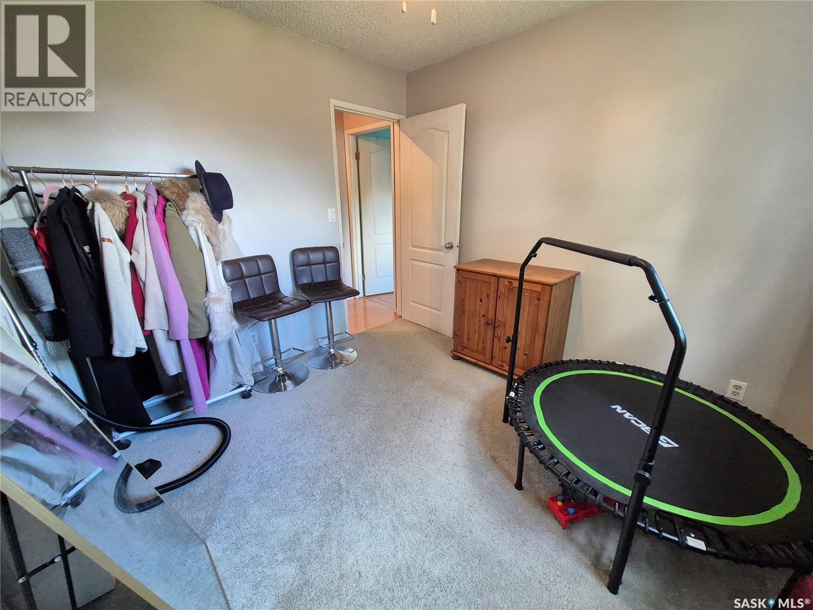 32 Metheral Bay, Weyburn, Saskatchewan  S4H 2M6 - Photo 25 - SK048576