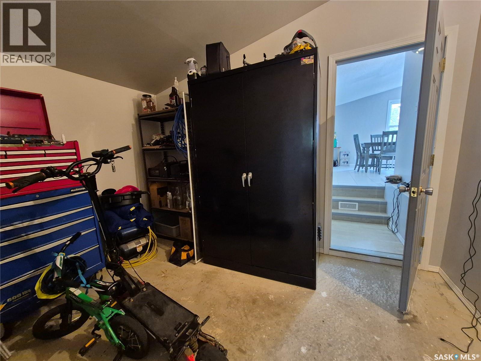32 Metheral Bay, Weyburn, Saskatchewan  S4H 2M6 - Photo 29 - SK048576