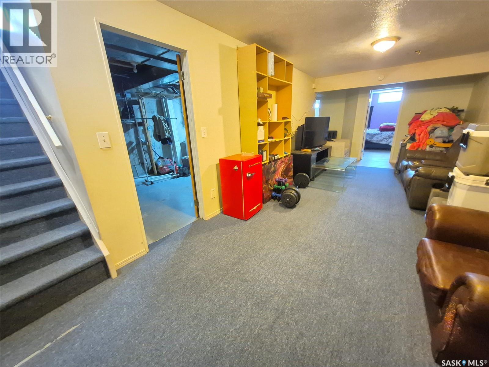 32 Metheral Bay, Weyburn, Saskatchewan  S4H 2M6 - Photo 31 - SK048576
