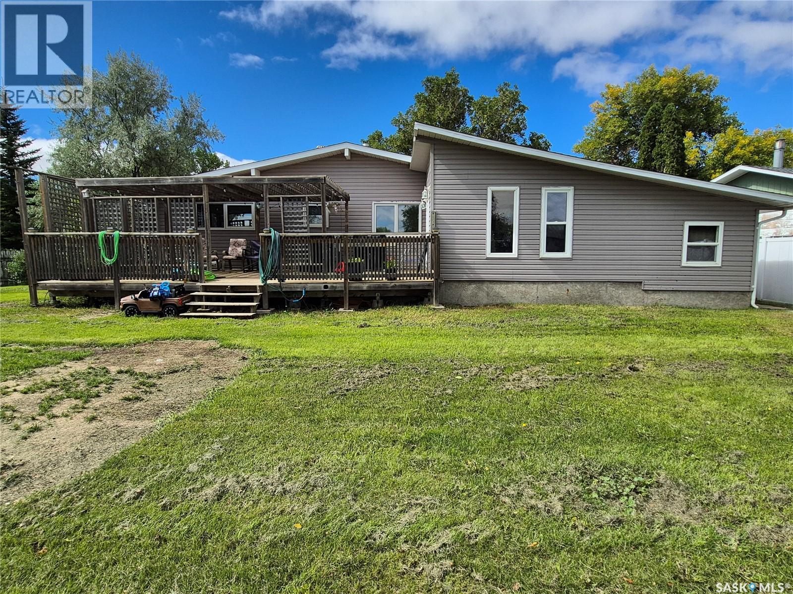 32 Metheral Bay, Weyburn, Saskatchewan  S4H 2M6 - Photo 42 - SK048576