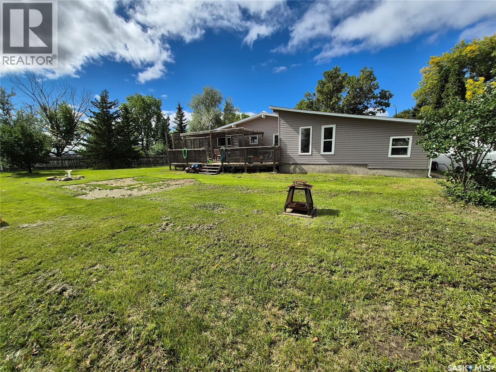 32 Metheral Bay, Weyburn, Saskatchewan  S4H 2M6 - Photo 43 - SK048576