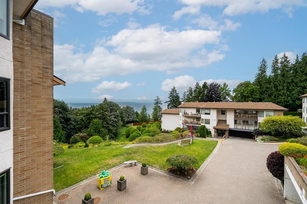 406 1350 VIDAL STREET, white rock, British Columbia