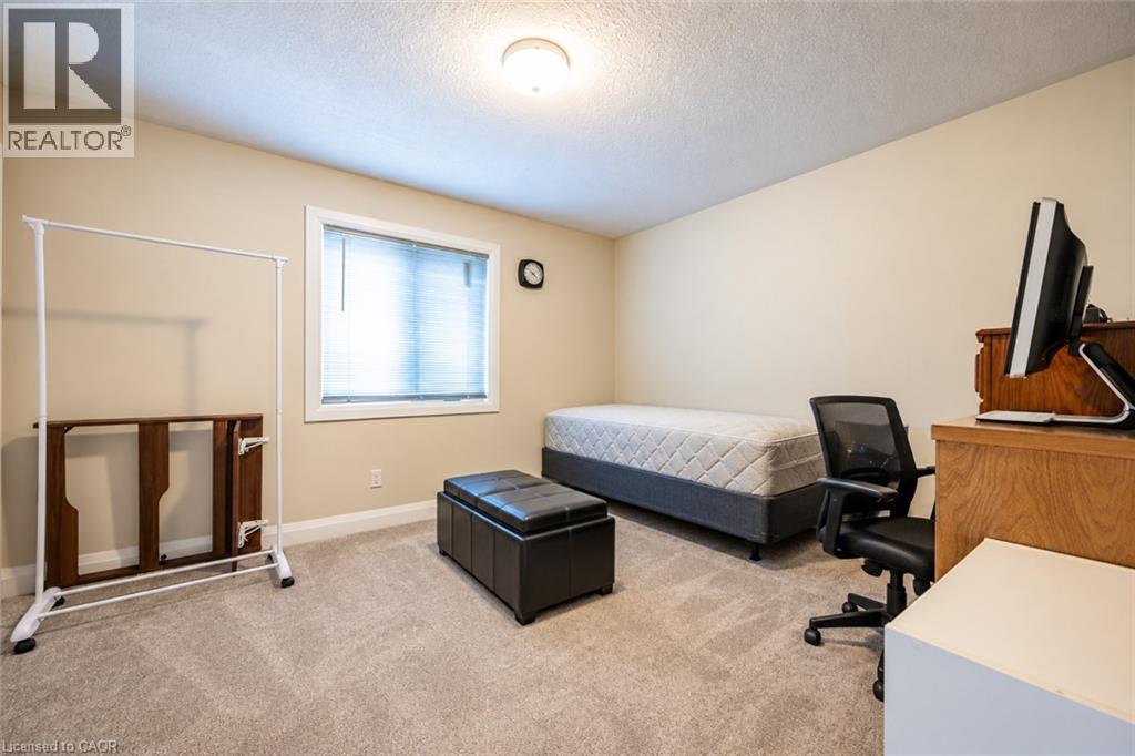 318 Chokecherry Crescent, Waterloo, Ontario  N2V 0H1 - Photo 14 - 40863628