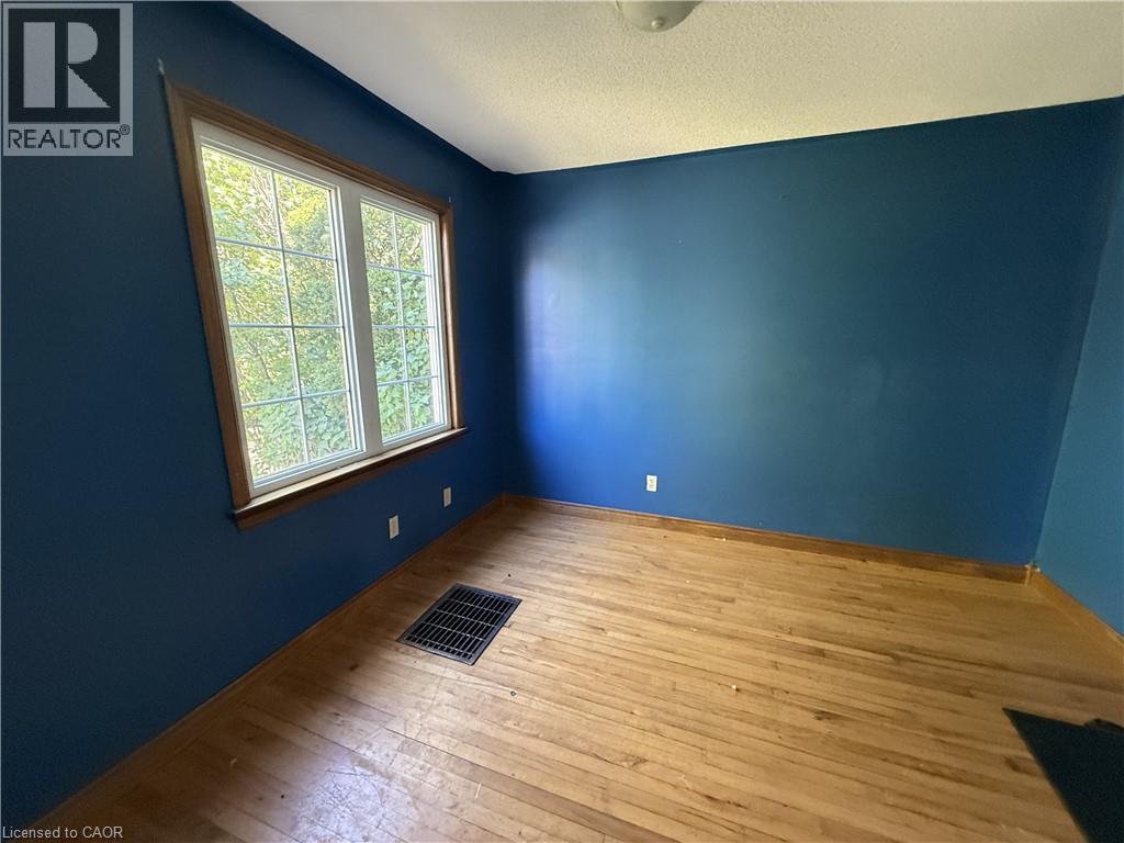 651 Wallace Terrace, Sault Ste. Marie, Ontario  P6C 1M1 - Photo 5 - 40863047