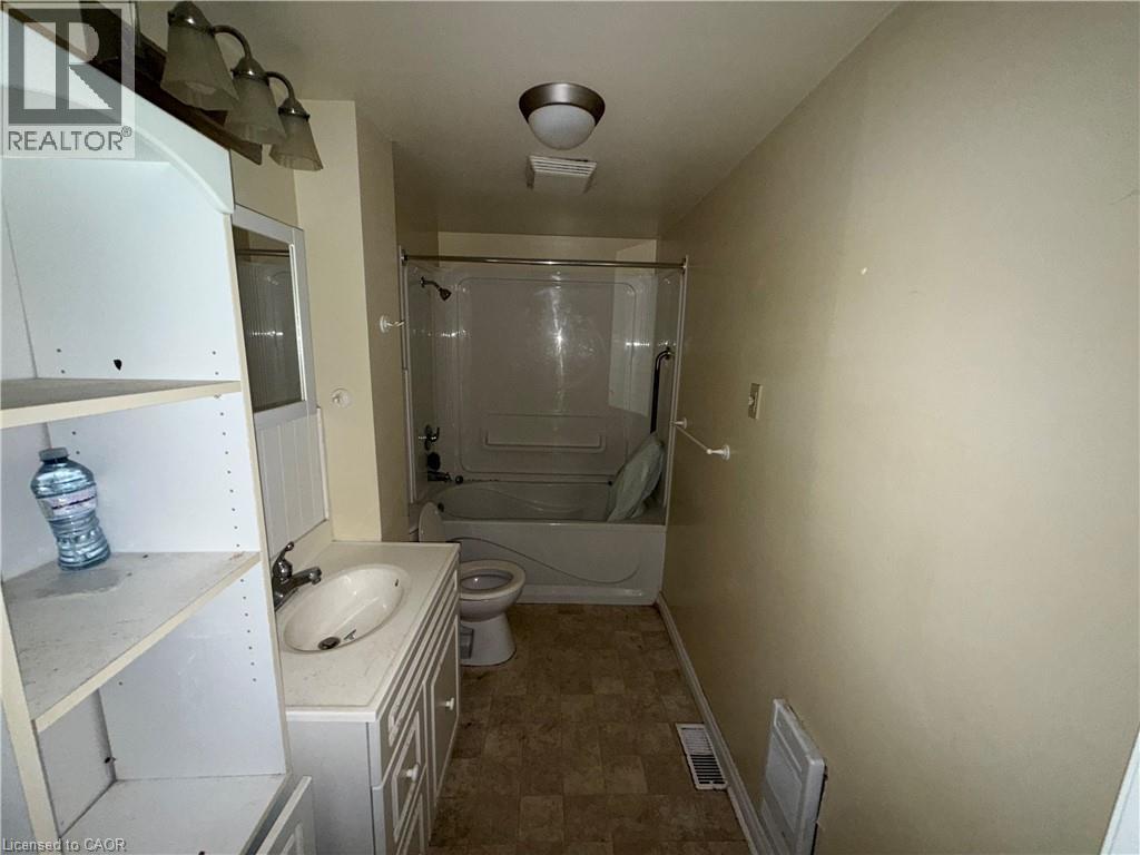 651 Wallace Terrace, Sault Ste. Marie, Ontario P6C 1M1 - Photo 12 - 40863059