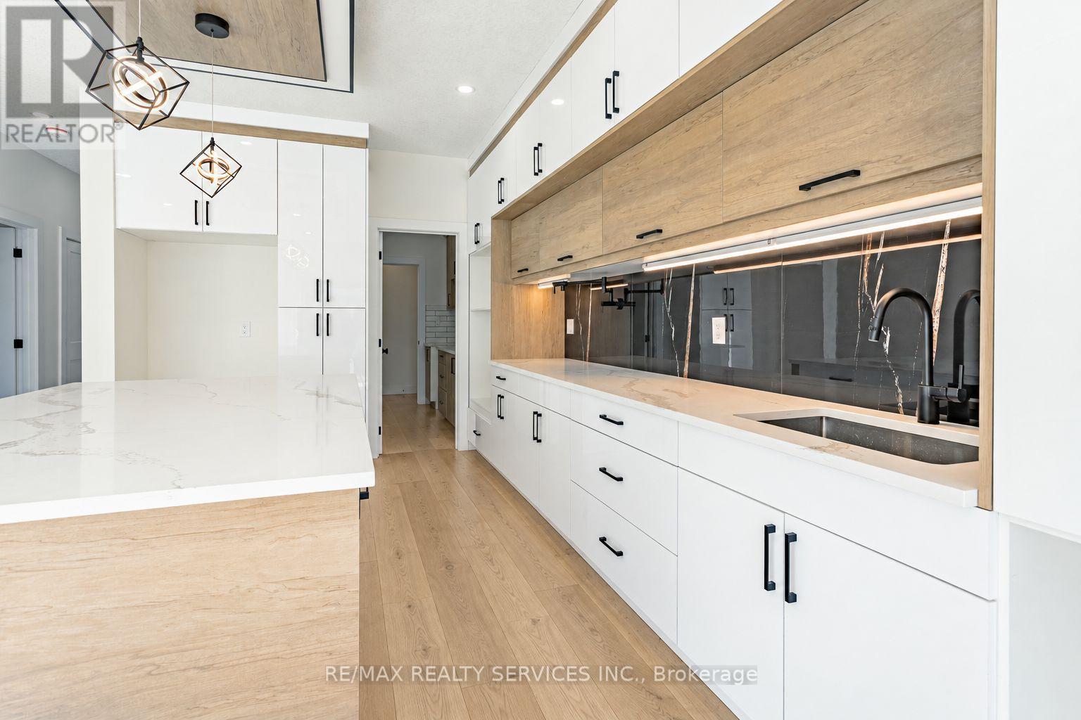 1254 Honeywood Drive, London South, Ontario  N6M 0M1 - Photo 10 - X13788310