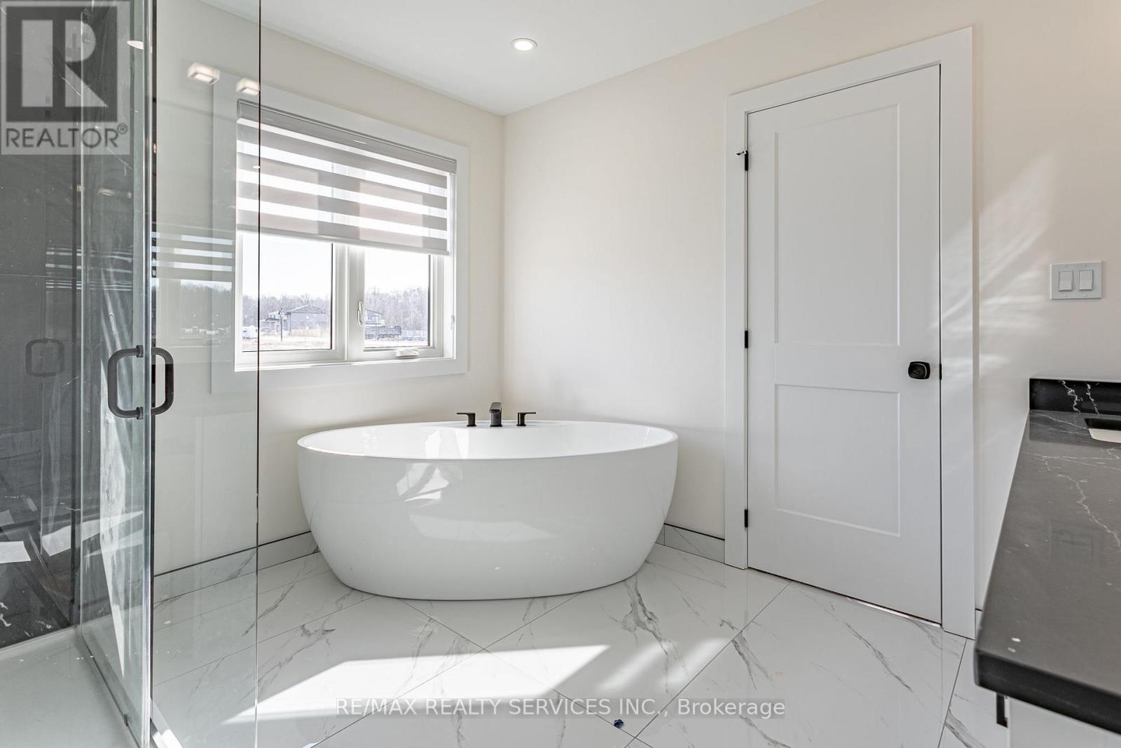 1292 Honeywood Drive, London South, Ontario  N6M 0M1 - Photo 20 - X13788320