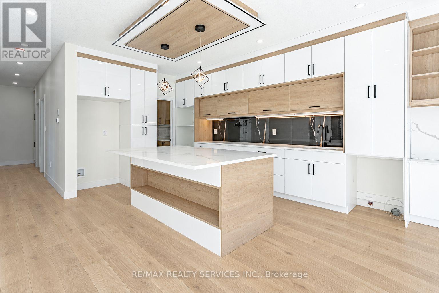 1292 Honeywood Drive, London South, Ontario  N6M 0M1 - Photo 8 - X13788320