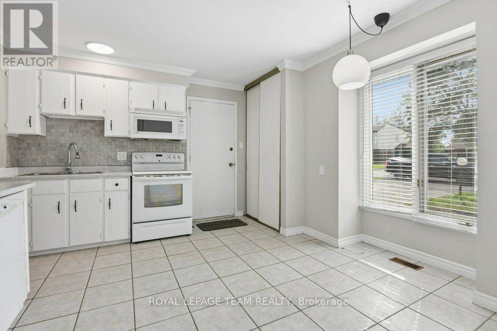 11 Elvaston Avenue, Ottawa, Ontario  K2G 3T2 - Photo 14 - X13788672