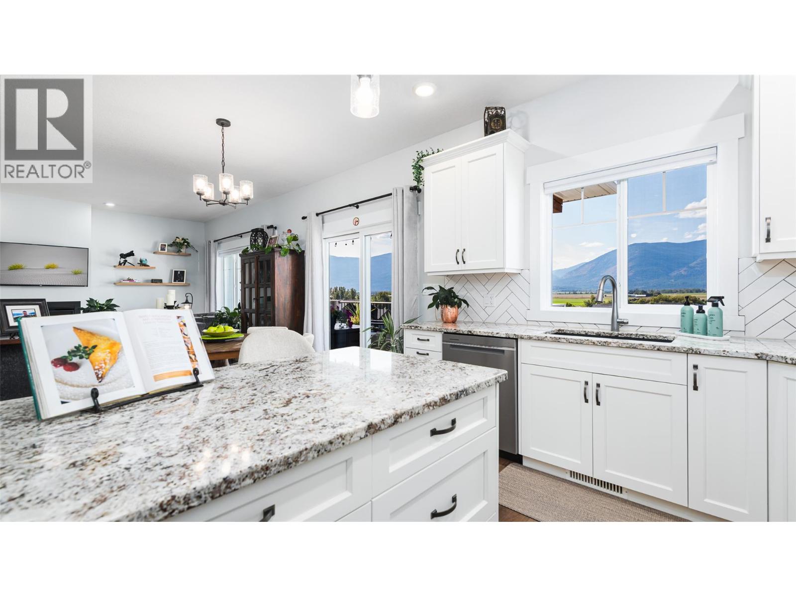 818 Hawkview Drive, Creston, British Columbia V0B 1G3 - Photo 10 - 10400916