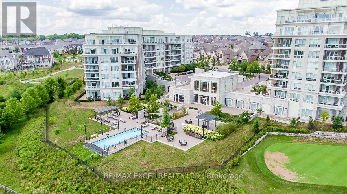 208 - 9 STOLLERY POND CRESCENT, Markham, Ontario