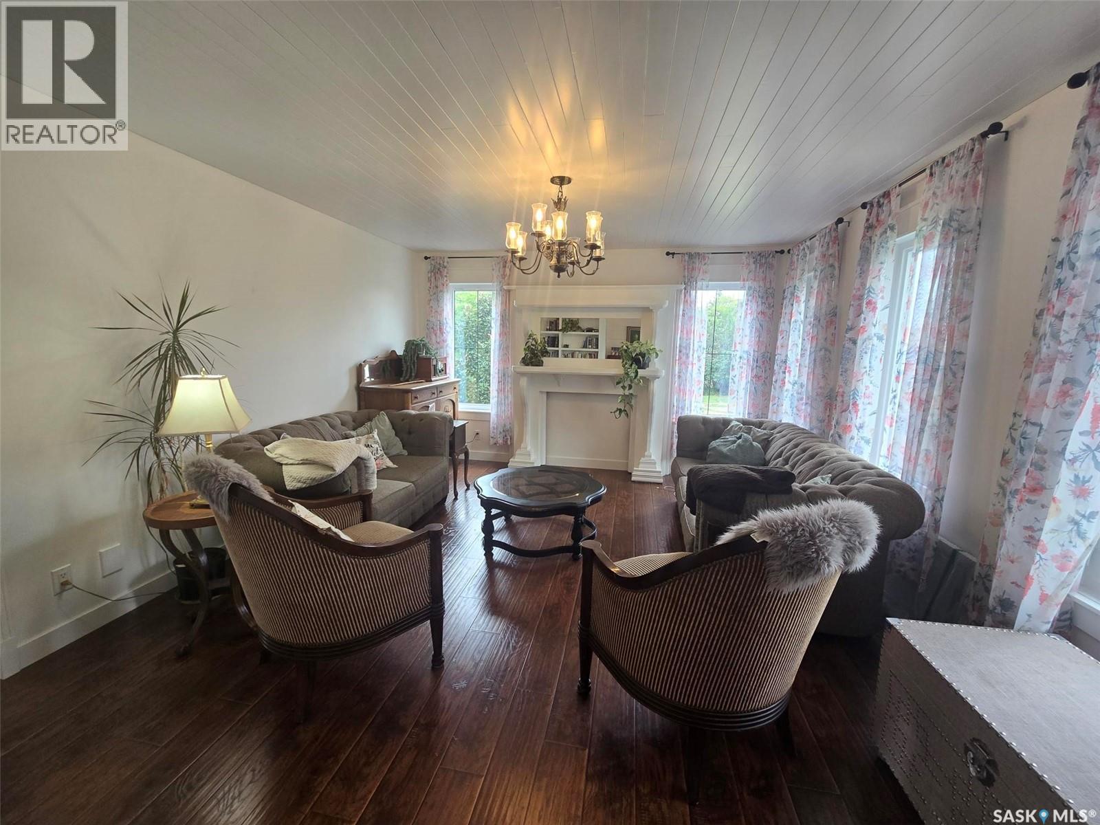 1306 Assiniboia Avenue, Grenfell, Saskatchewan  S0G 2B0 - Photo 70 - SK032583