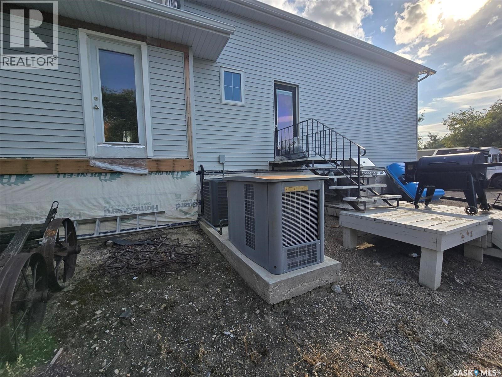 1306 Assiniboia Avenue, Grenfell, Saskatchewan  S0G 2B0 - Photo 78 - SK032583