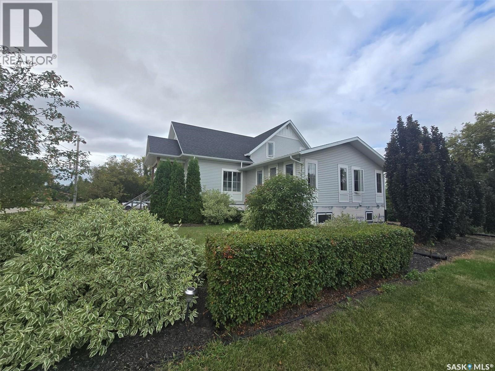 1306 Assiniboia Avenue, Grenfell, Saskatchewan  S0G 2B0 - Photo 68 - SK032583