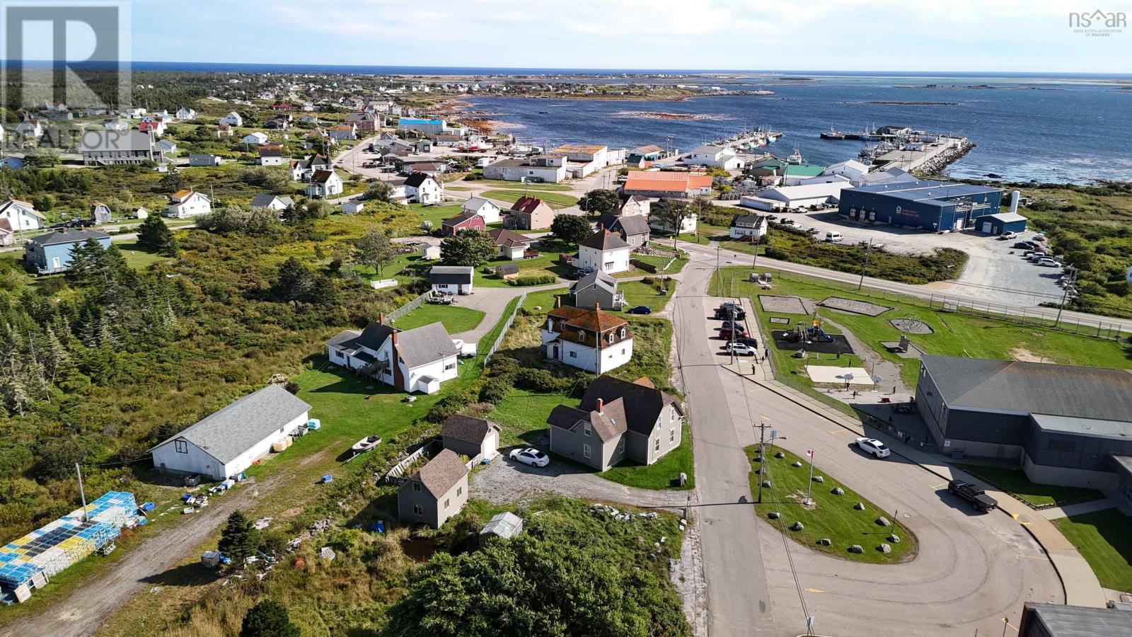 24 School Street, Clark's Harbour, Nova Scotia  B0W 1P0 - Photo 10 - 202616766