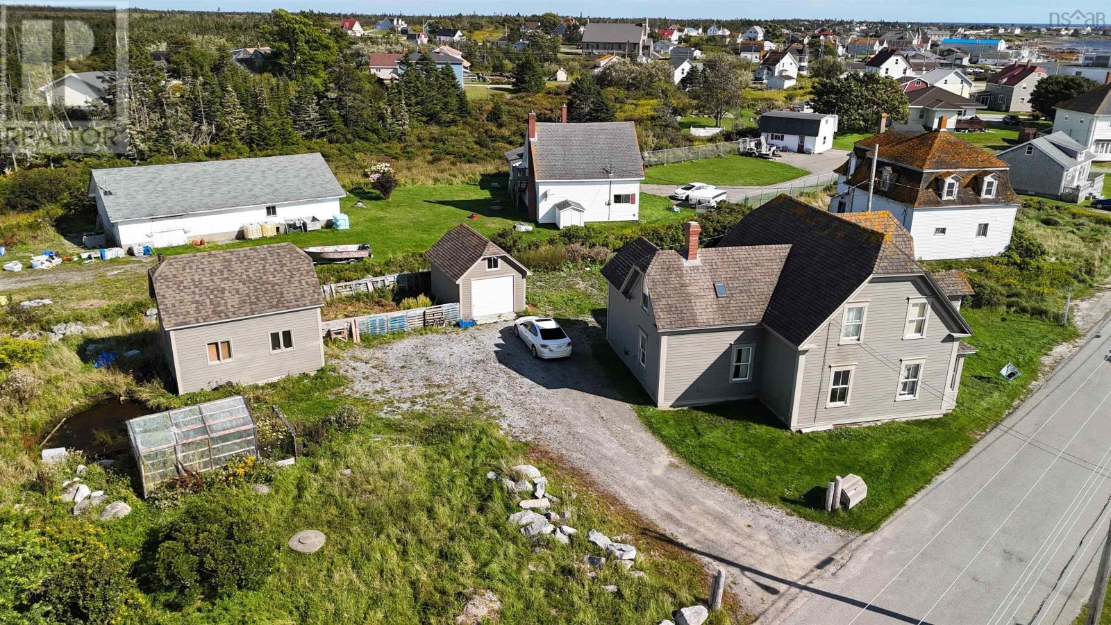 24 School Street, Clark's Harbour, Nova Scotia  B0W 1P0 - Photo 5 - 202616766