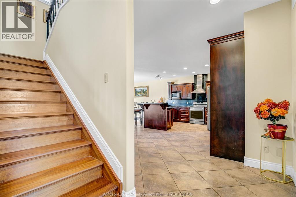 425 Country Club Drive, Windsor, Ontario  N9G 3G9 - Photo 13 - 26022623