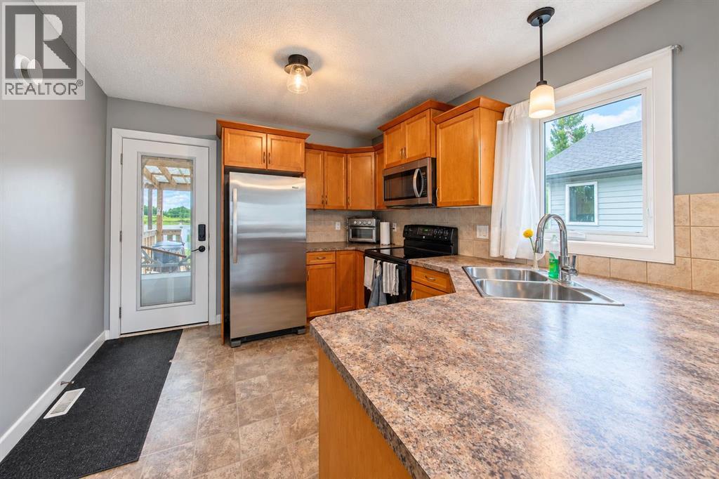 6409 59 Street, Ponoka, Alberta  T4J 0A2 - Photo 9 - A2343282