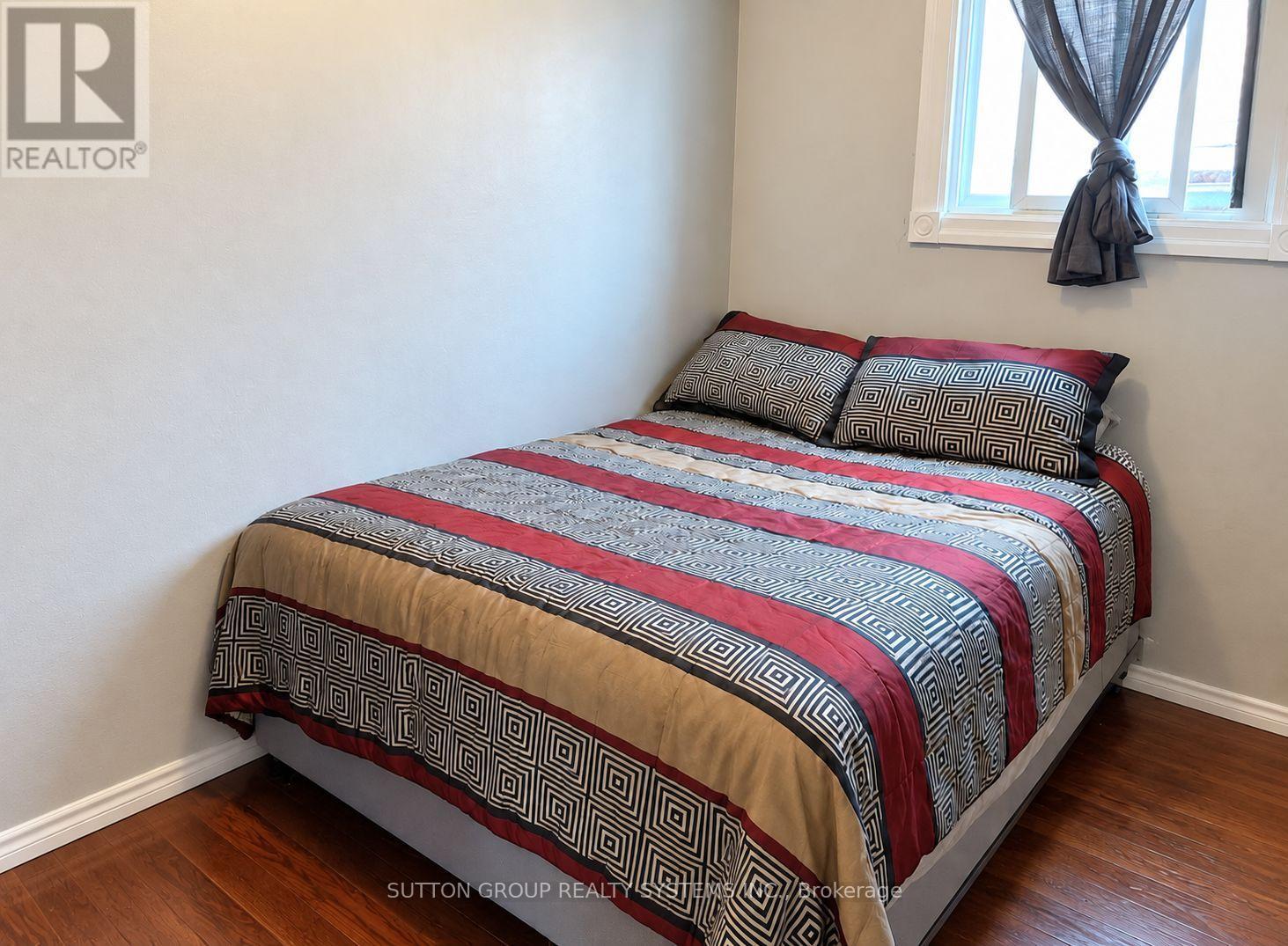 2094 Dufferin Street, Toronto, Ontario  M6E 3R7 - Photo 9 - W13777186