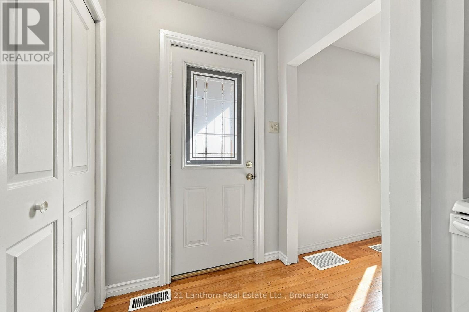 106 Humewood Drive, Belleville, Ontario  K8N 4E6 - Photo 11 - X13788454