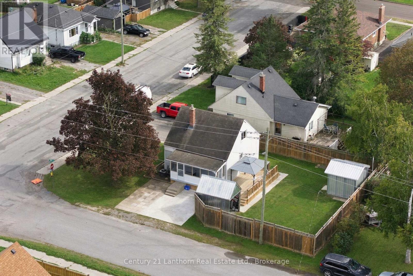 106 Humewood Drive, Belleville, Ontario  K8N 4E6 - Photo 2 - X13788454