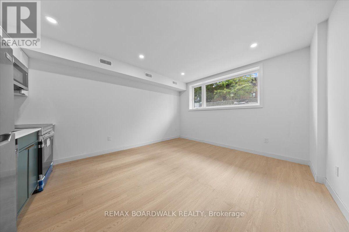 Unit 1 - 315 Savard Avenue, Ottawa, Ontario  K1L 7S1 - Photo 5 - X13788720
