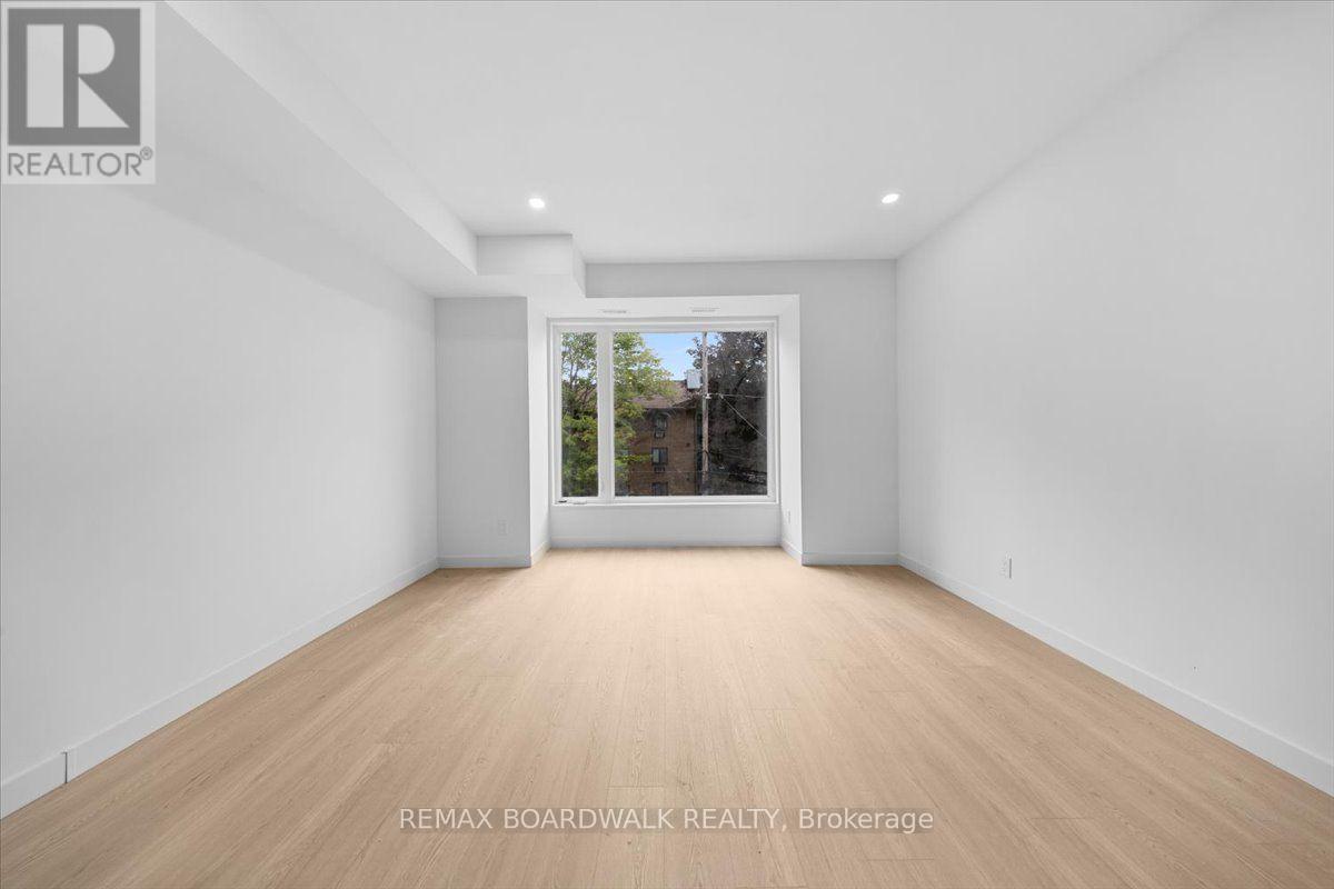 Unit 3 - 315 Savard Avenue, Ottawa, Ontario  K1L 7S1 - Photo 11 - X13788722