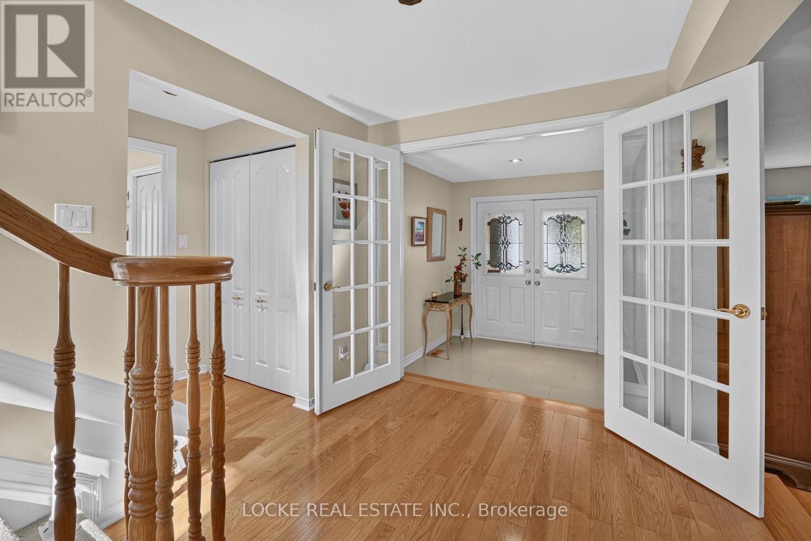 1672 Des Ravins Place, Ottawa, Ontario  K1C 6H7 - Photo 2 - X13788744